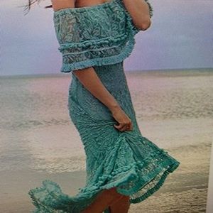 Off the shoulder lace maxi dress